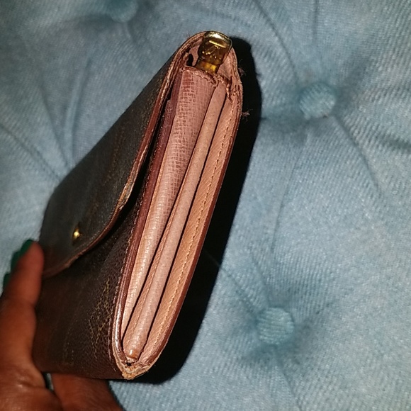 Authentic Louis Vuitton Sarah wallet Vintage - Picture 6 of 7